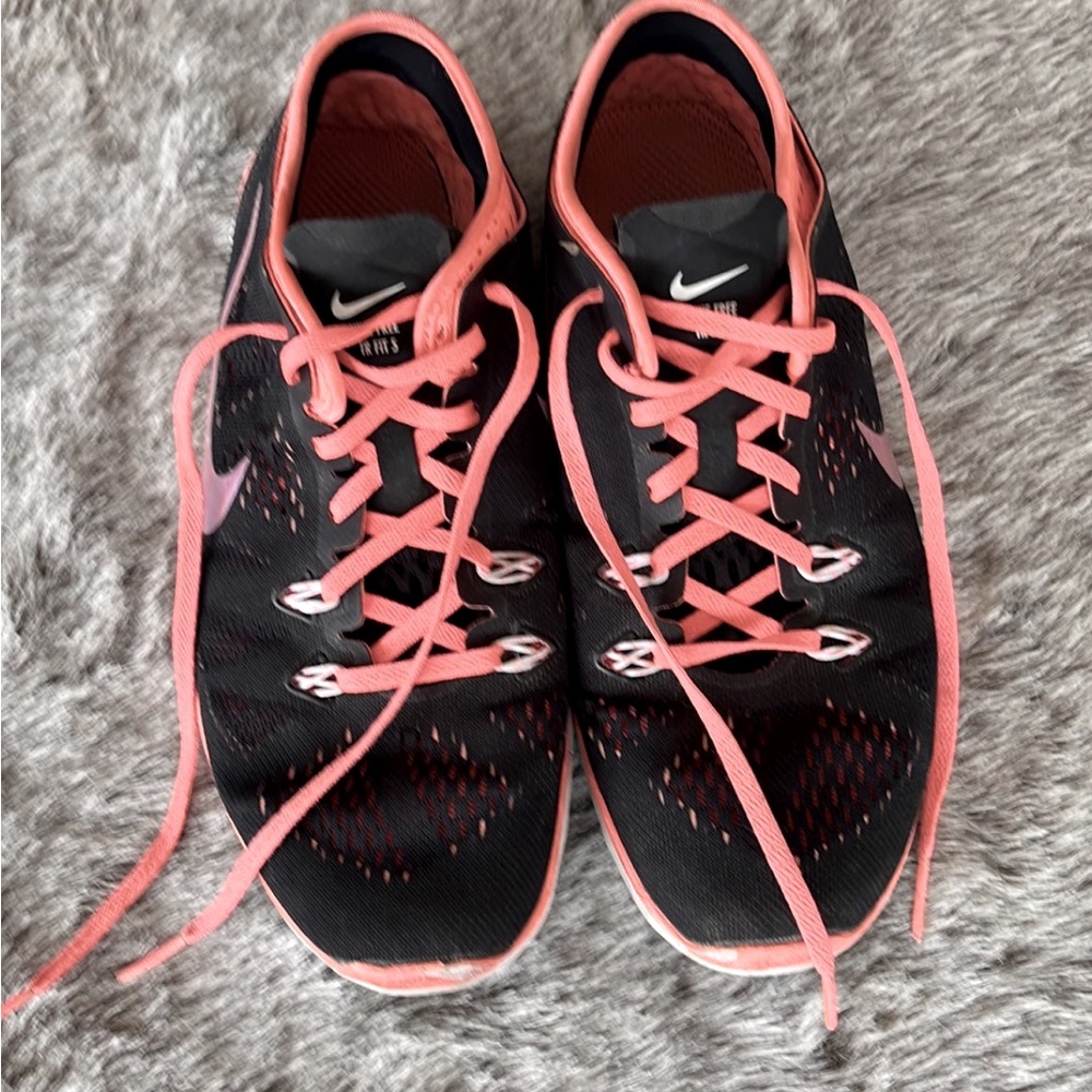 Nike women’s size 7.5